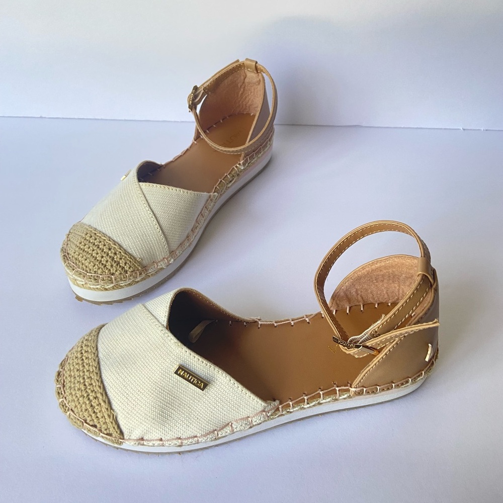 Nautica Espadrille Hint of Gold Size 2 New